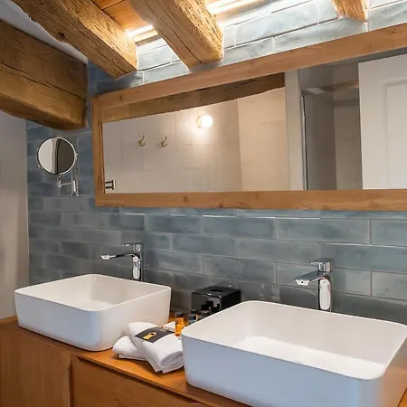 Palacio De Szálloda Luko